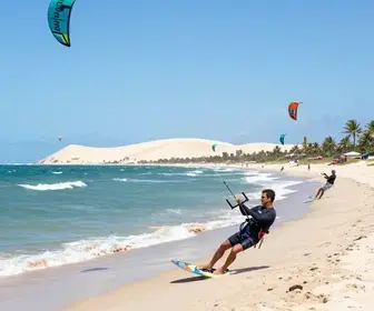 Descubra a Emoção do Kitesurf em Atins: Um Paraíso para os Aventureiros