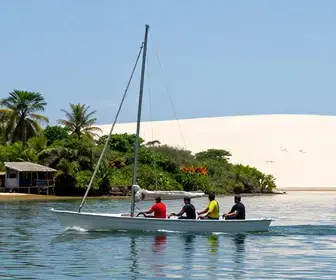 Experiência Imperdível: Passeio de Lancha em Barreirinhas