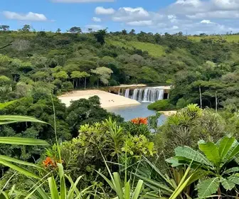 Explorando a Queimada dos Britos: Um Paraíso Natural em Barreirinha Explorando a Queimada dos Britos: Um Paraíso Natural em Barreirinha